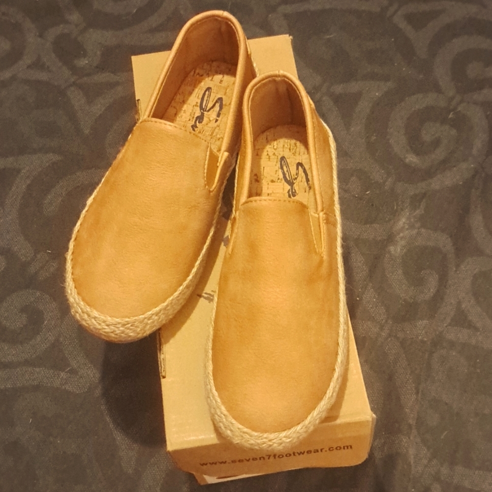 Seven cape Verde footwear in camel